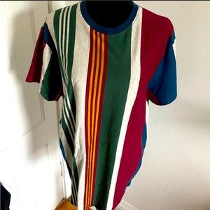 Bundle of 2 for 1 XL Tees with awesome style! 😁🔥